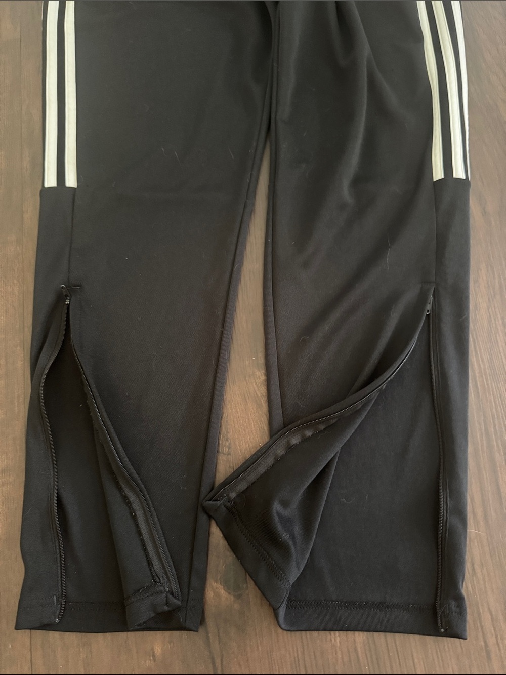 Adidas Mens Joggers Track Pants Three Stripes Black White Large Zippered Ankle - Picture 4 of 8